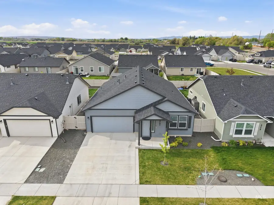 4797 E Grassway Dr, Nampa, ID 83686 - #2
