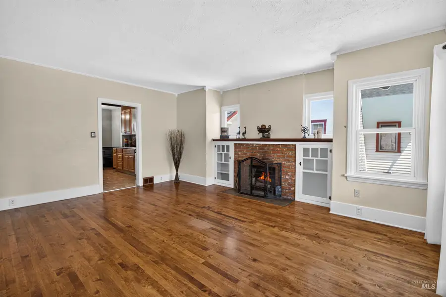 319 14th Ave S, Nampa, ID 83651 - #2