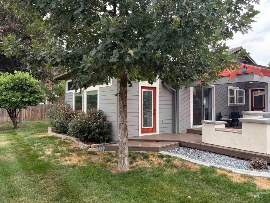 875 Terrell Dr, Mountain Home, ID 83647 - #2