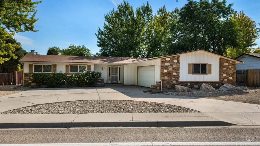 4054 N Maple Grove Rd, Boise, ID 83704 - #2