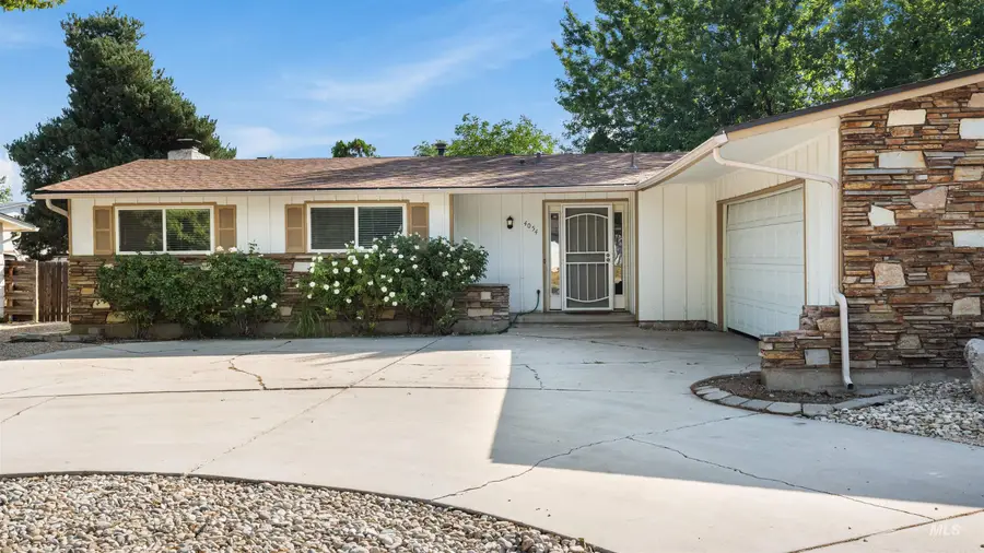 4054 N Maple Grove Rd, Boise, ID 83704 - #3