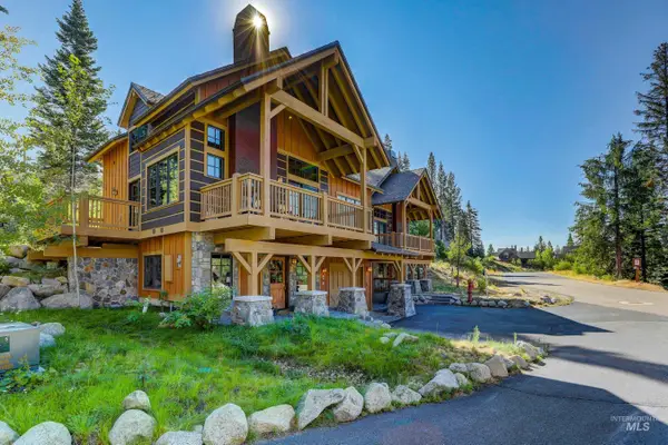 86 Golden Bar Ct, Donnelly, ID 83615