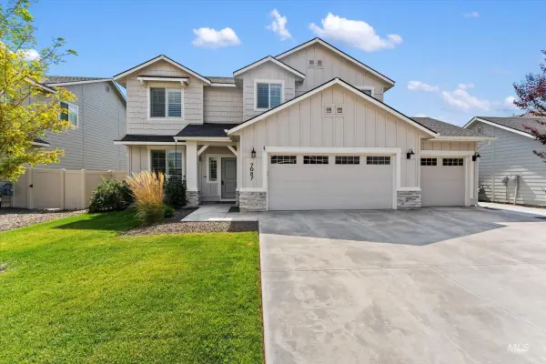 7087 W Plateau Creek St, Meridian, ID 83646