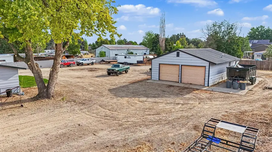 2944 S Cloverdale Rd, Boise, ID 83709 - #3
