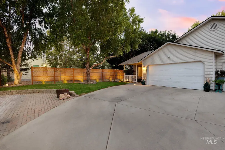 9985 W Mesquite Ct, Boise, ID 83704 - #2