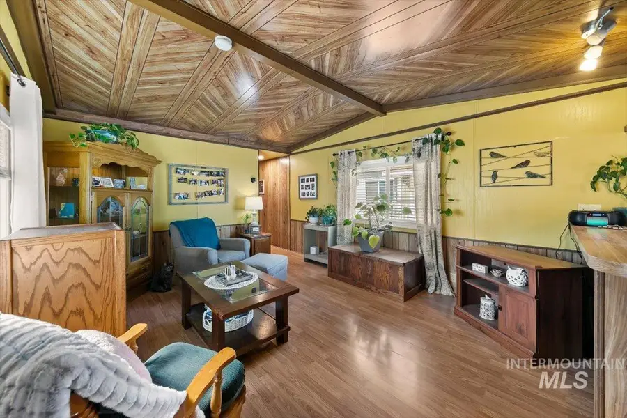 915 S Curtis Rd Trlr 68 #68, Boise, ID 83705 - #2