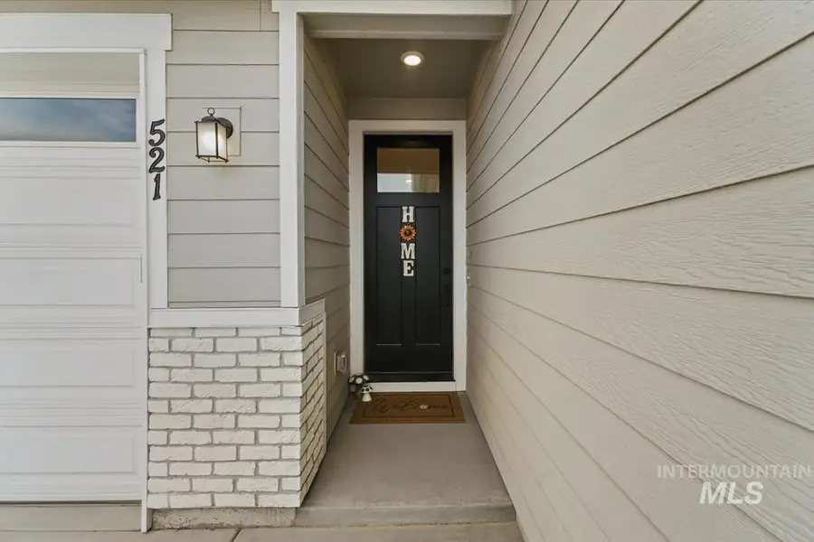 521 W Learmont St, Meridian, ID 83642 - #3