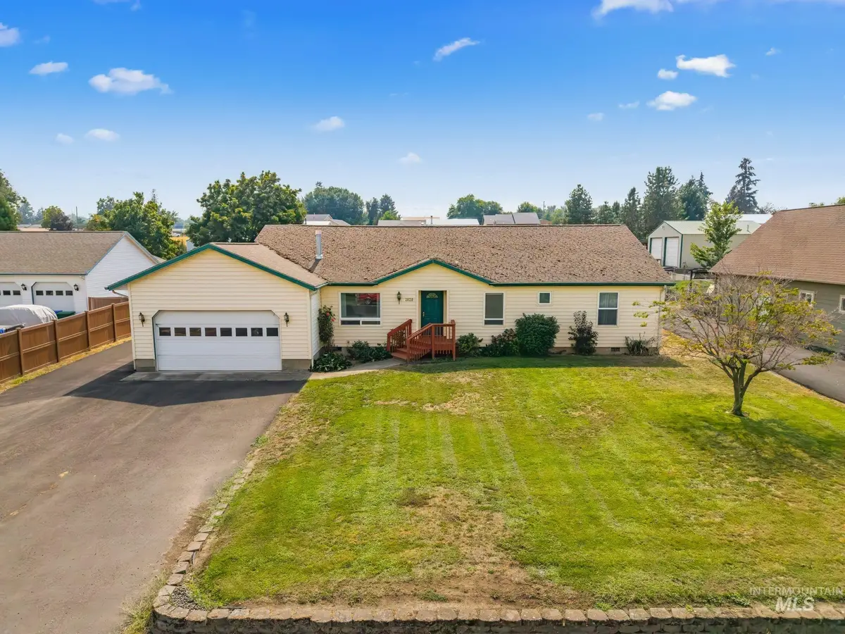 2028 Grelle Ave, Lewiston, ID 83501 - #1