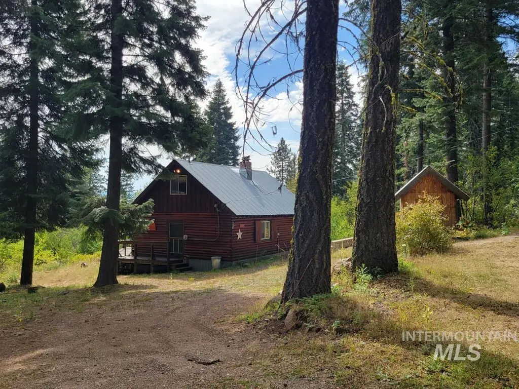1208 Fox Rd, Cascade, ID 83611 - #1