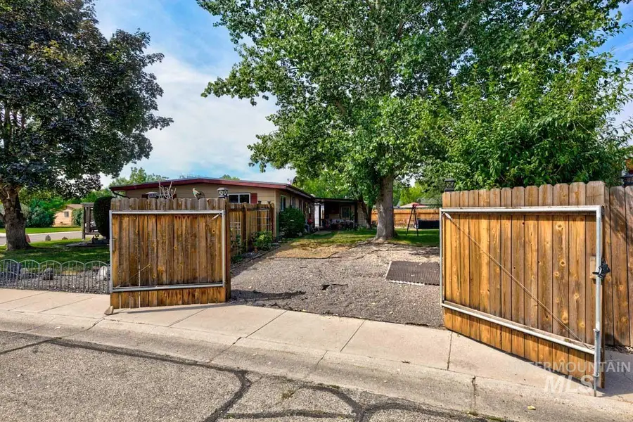 6302 W Dorian St, Boise, ID 83709 - #2