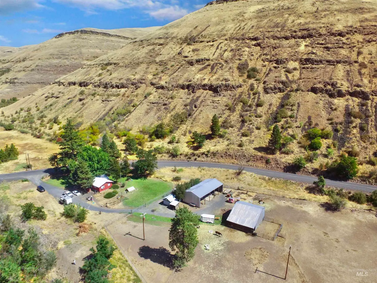 1920 Tucannon Road, Pomeroy, WA 99347 - #1