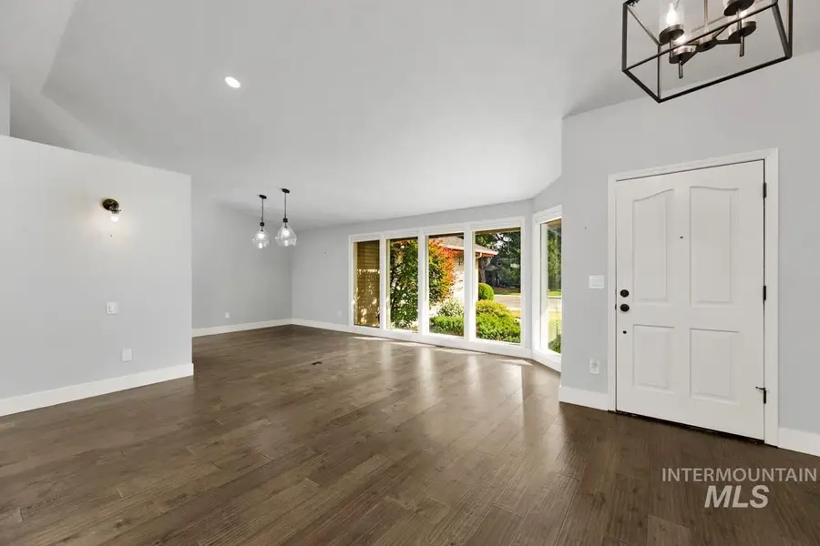3605 S Crosspoint Avenue, Boise, ID 83706 - #3