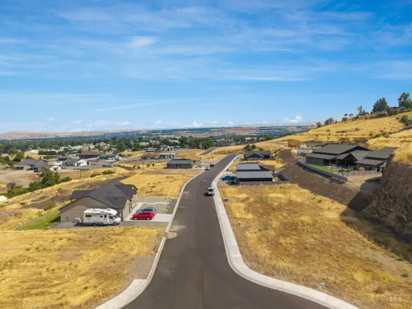 1697 Bennett Hill Drive, Clarkston, WA 99403