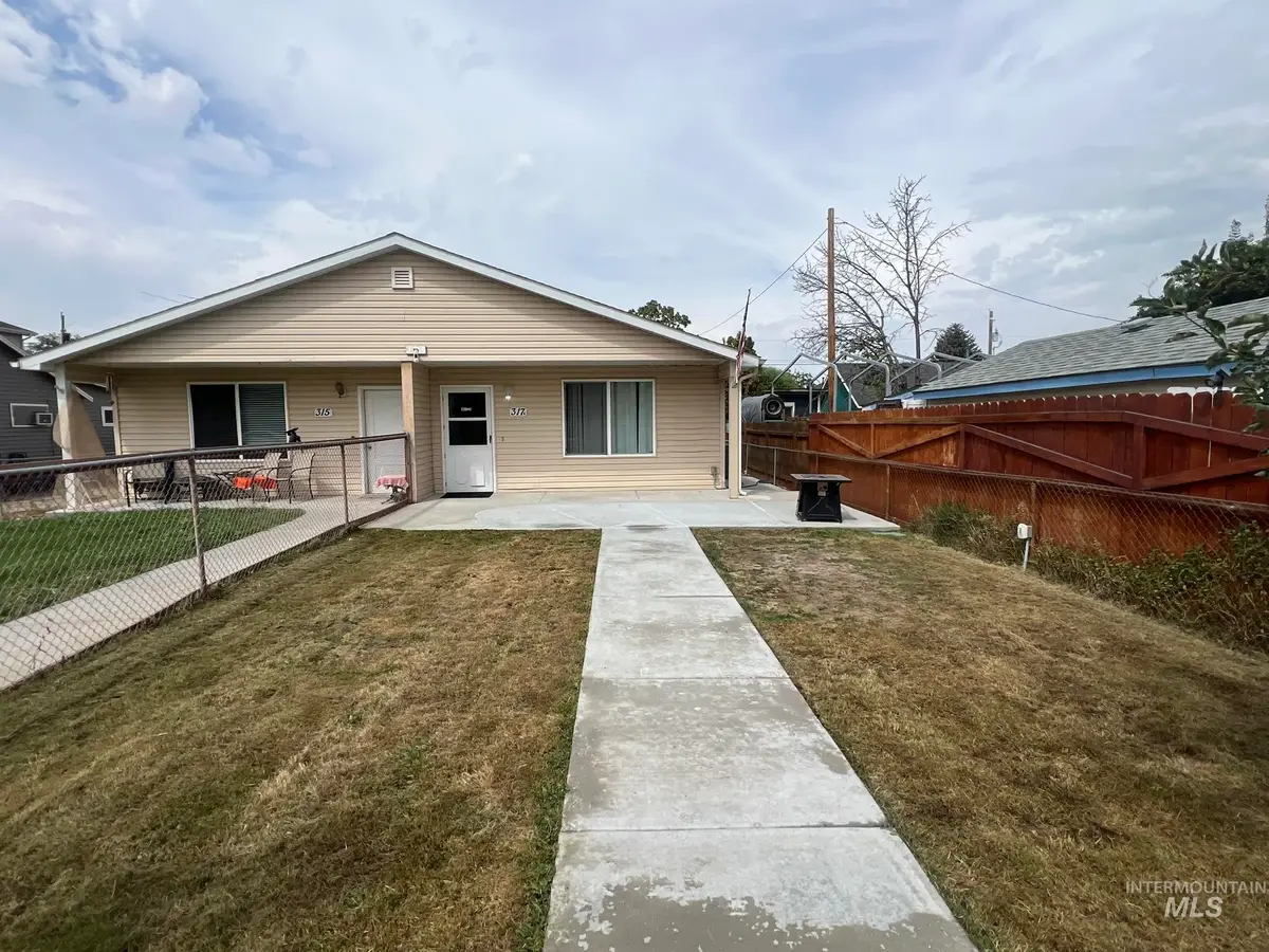 317 15th Ave N, Nampa, ID 83687 - #1