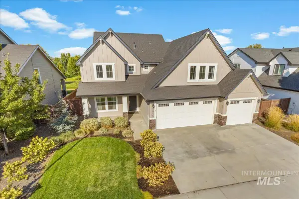 5915 N Vicenza Ave, Meridian, ID 83646