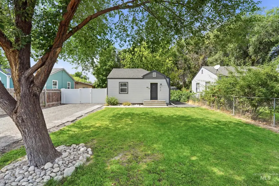 419 S Locust St., Nampa, ID 83686 - #2