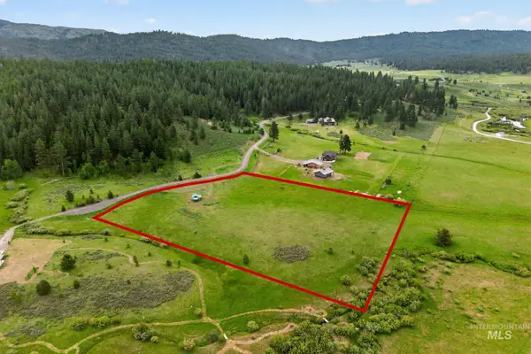 185 Lantern Way, Cascade, ID 83611