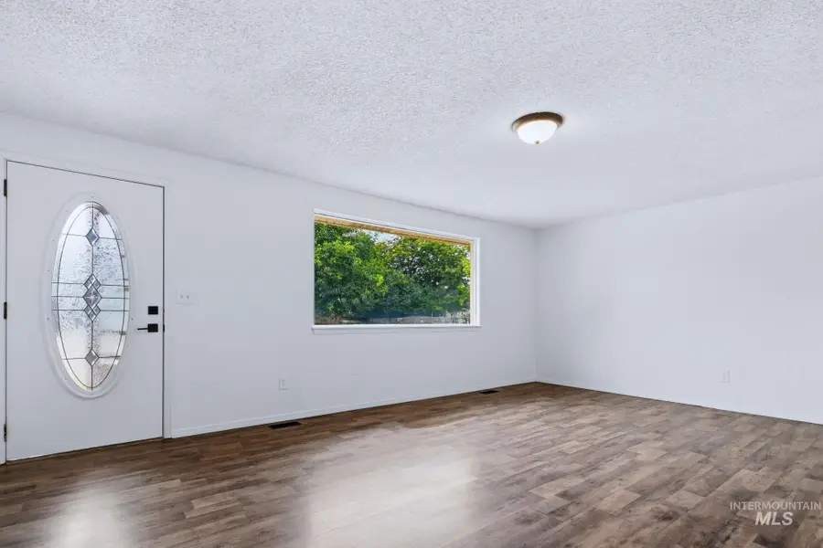 848 W Kinghorn Dr, Nampa, ID 83651 - #2