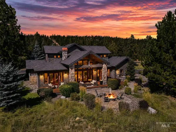 325 Whitetail Dr, McCall, ID 83638