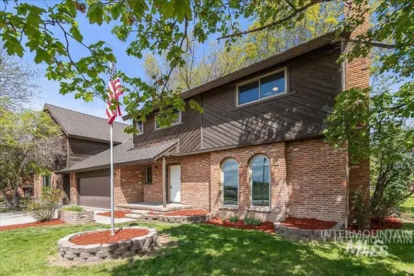 2304 N Montana Avenue, Caldwell, ID 83605