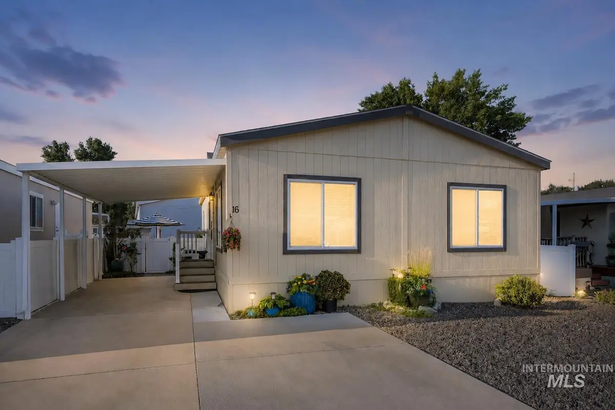 2401 S Owyhee St #16, Boise, ID 83705 - #1