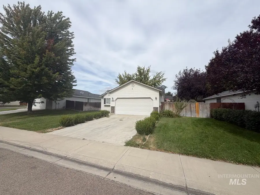 1916 W Havenwood Ave, Nampa, ID 83651 - #3