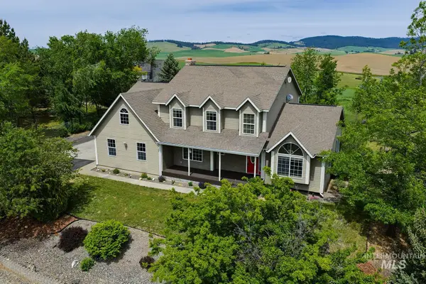 1060 Canterwood, Moscow, ID 83843