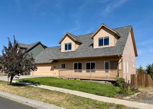 348 Pintail Ln, Moscow, ID 83843