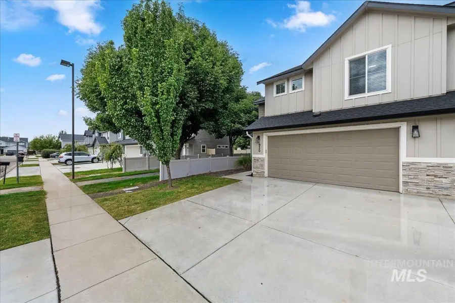 930 W Woodpine St, Meridian, ID 83646 - #2