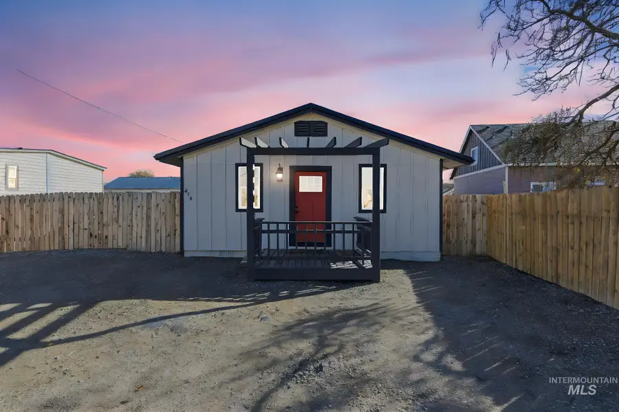 410 S Roswell Blvd, Parma, ID 83660 - #2