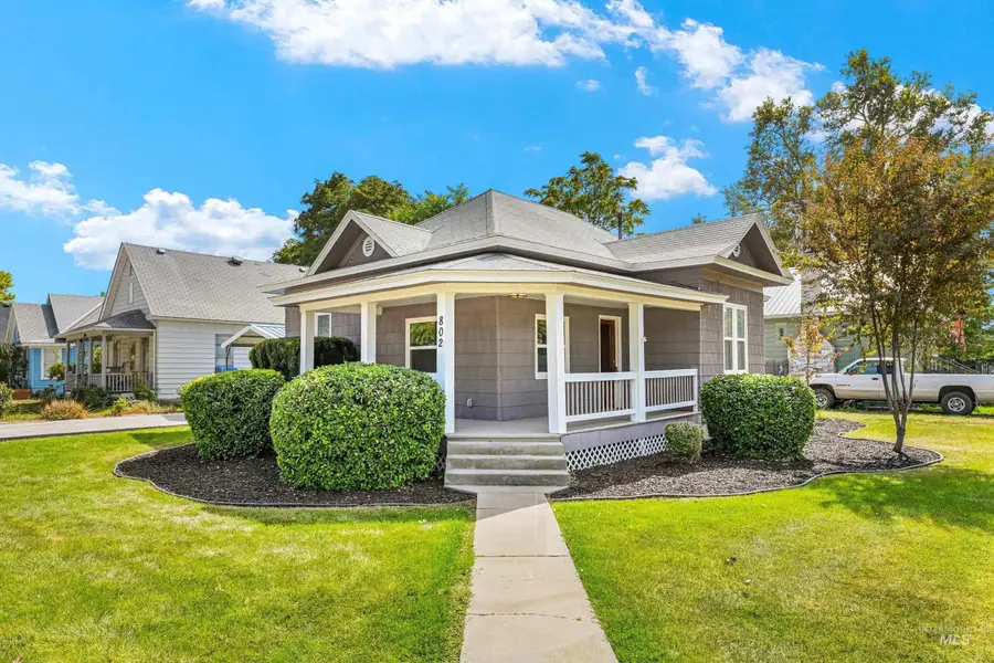 802 Everett St, Caldwell, ID 83605 - #2
