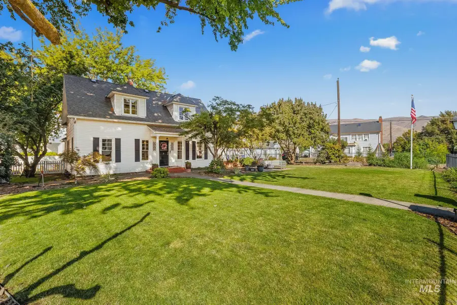 320 4th Street, Lewiston, ID 83501 - #3