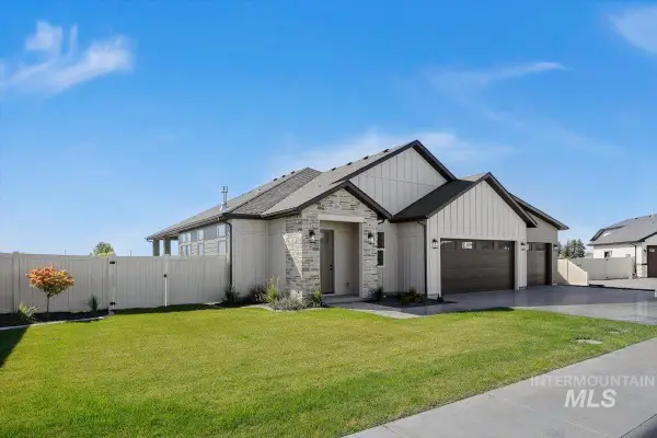 563 Moonstone Rd, Kimberly, ID 83341