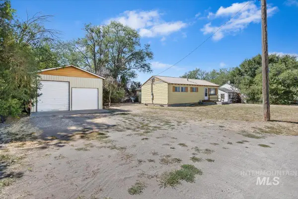 342 W Railroad Ave, Hansen, ID 83334