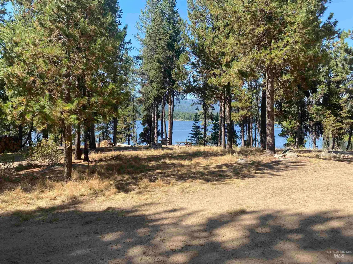 175 Pointes Rd, Cascade, ID 83611 - #1