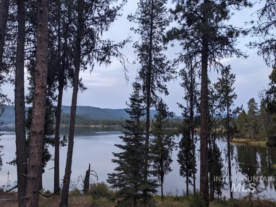 175 Pointes Rd, Cascade, ID 83611 - #2