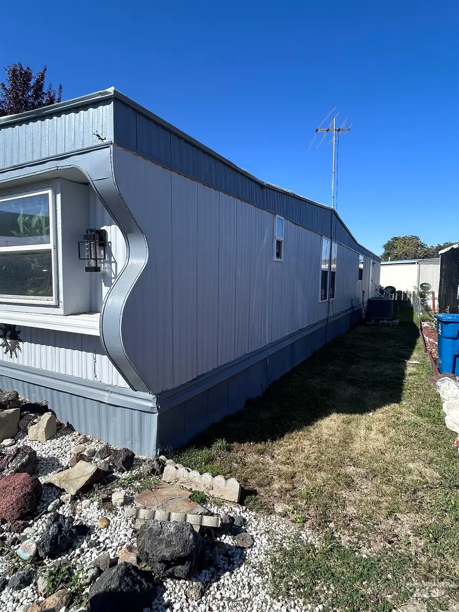 2205 E Linden St #70, Caldwell, ID 83605 - #3