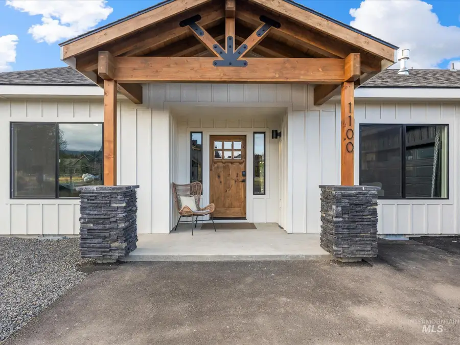 1100 Mo's, McCall, ID 83638 - #2