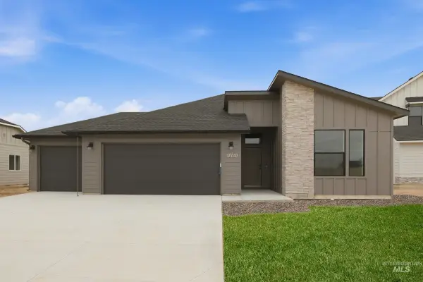 5065 S Bleachfield Ave, Meridian, ID 83642