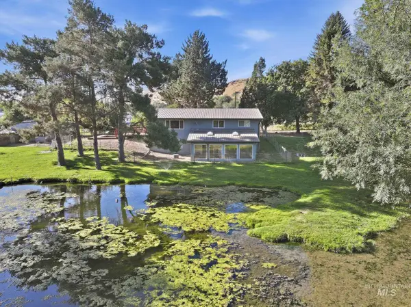 4796 River Rd, Buhl, ID 83316