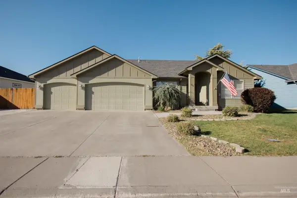166 Ne Windy Street, Mountain Home, ID 83647