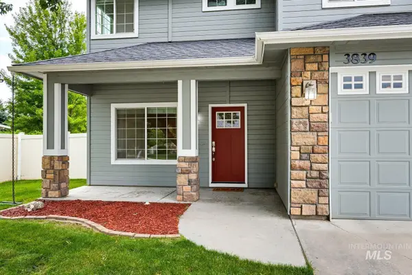 3839 N Cool River Way, Meridian, ID 83646
