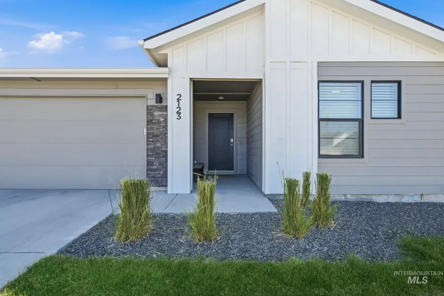 2123 N Kenneth Ave, Kuna, ID 83634 - #2