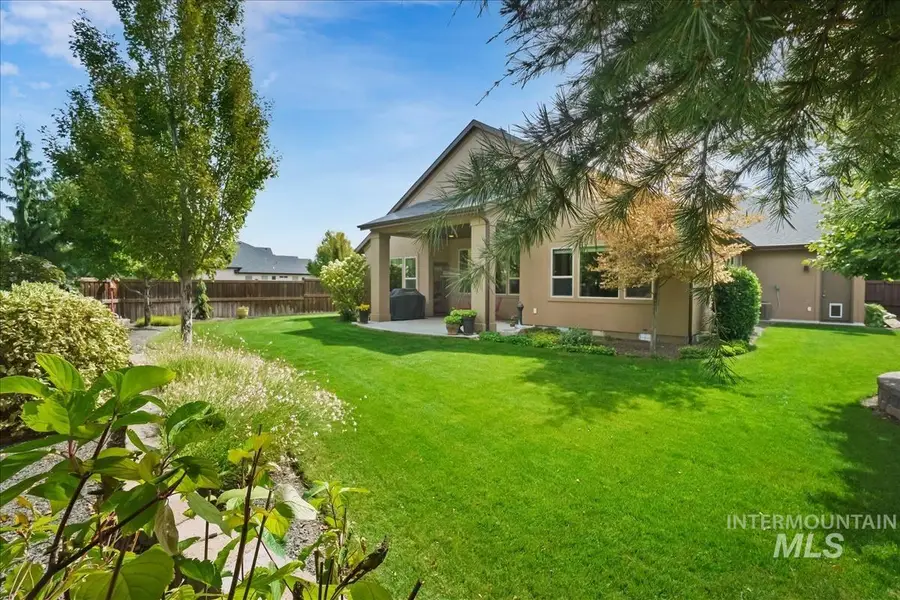 302 W Heston Dr, Meridian, ID 83646 - #2