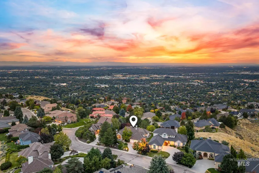 5310 N Quail Summit Way, Boise, ID 83703 - #2