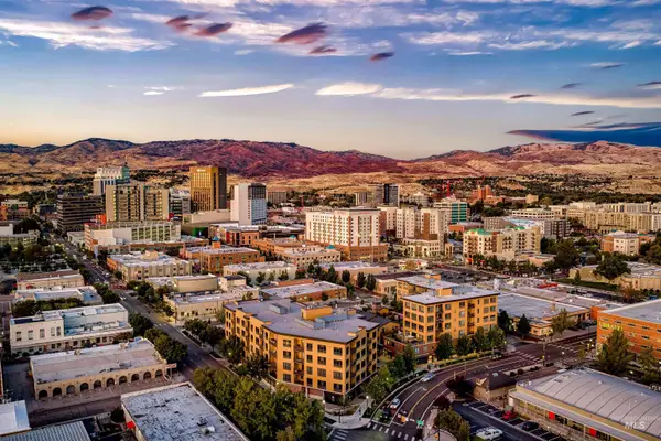 880 W River #409, Boise, ID 83702