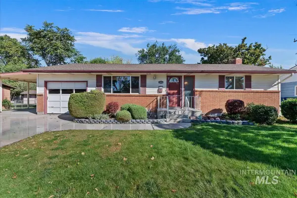 3826 W Pasadena Dr, Boise, ID 83705