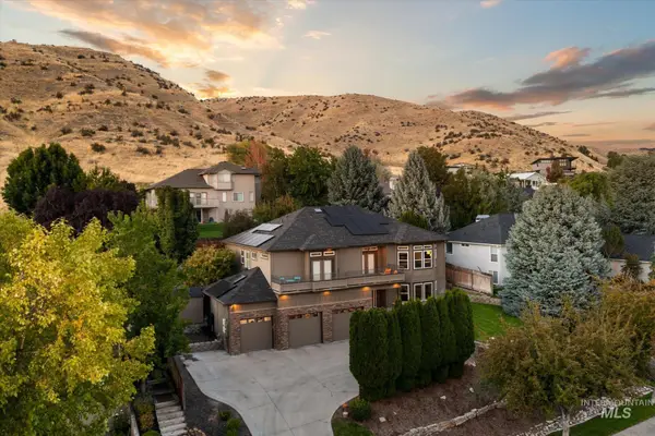 4910 W Outlook Ave, Boise, ID 83703