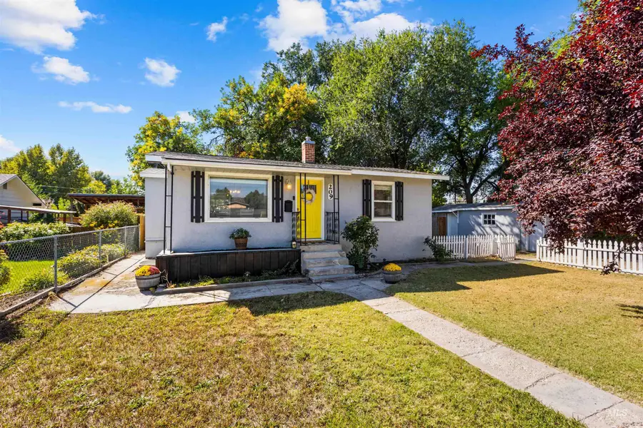 209 W Elm St, Caldwell, ID 83605 - #2
