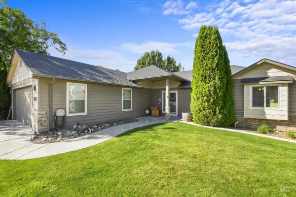 638 W Test Ct, Kuna, ID 83634